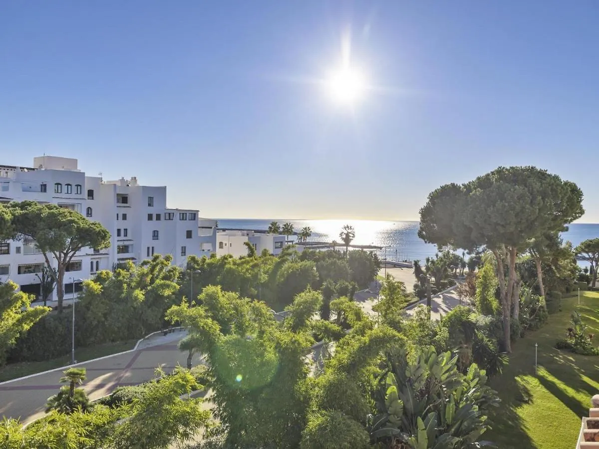 Apartamento Junto Al Mar Ref 6 120 Marbella Apartment