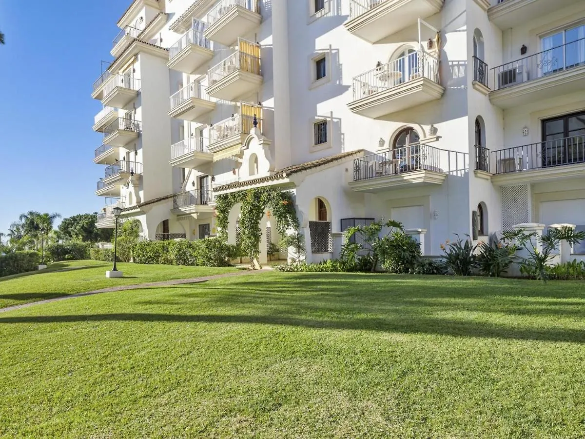 Apartamento Junto Al Mar Ref 6 120 Marbella Apartment